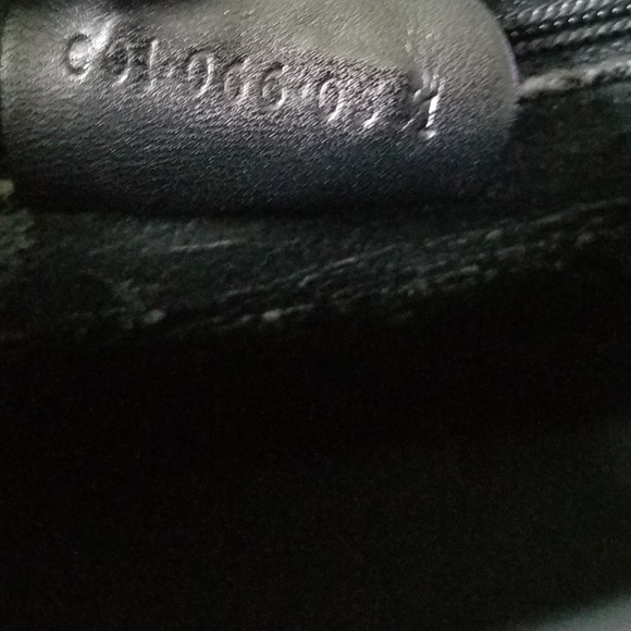 RARE Authentic Vintage Gucci Crossbody - Picture 10 of 10